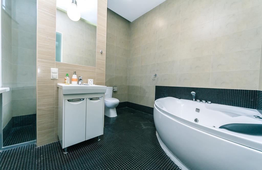 Kreschatik 21 With Terrace 2Br 基輔 外观 照片
