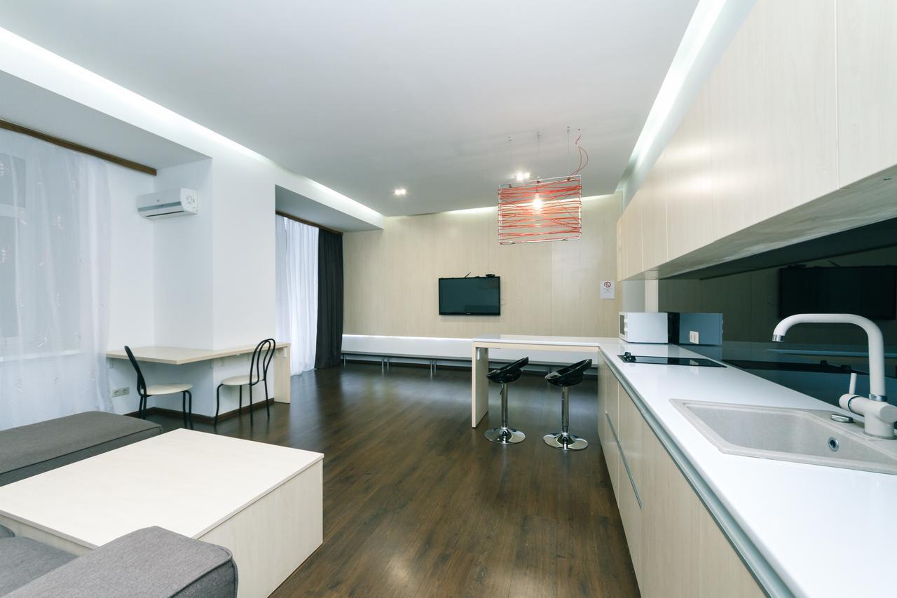 Kreschatik 21 With Terrace 2Br 基輔 外观 照片